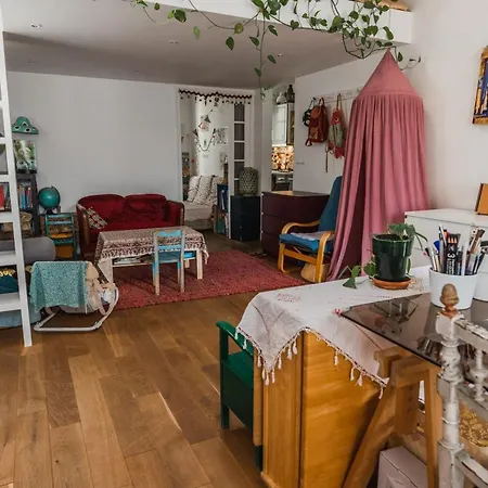 Apartment Bright Atypical Duplex In Menilmontant Paris